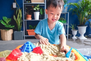 Manfaat Sensory Play dalam Aktivitas Anak Bermain